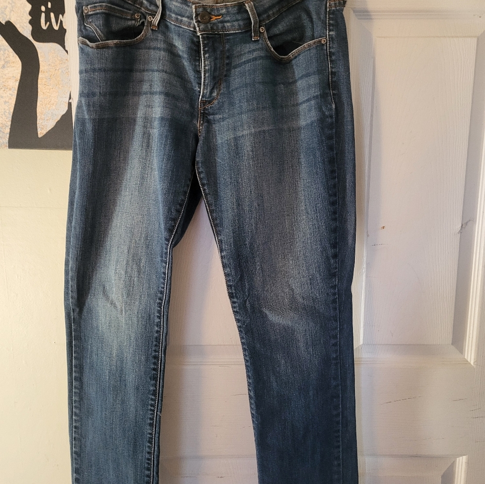 Levi's Blue Straight Leg Jeans with Classic Style